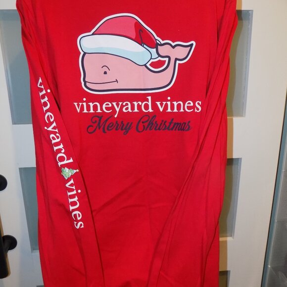 Vineyard Vines Red Merry Christmas Santa Hat Whale LS Shirt Size XL Men's - Picture 2 of 3